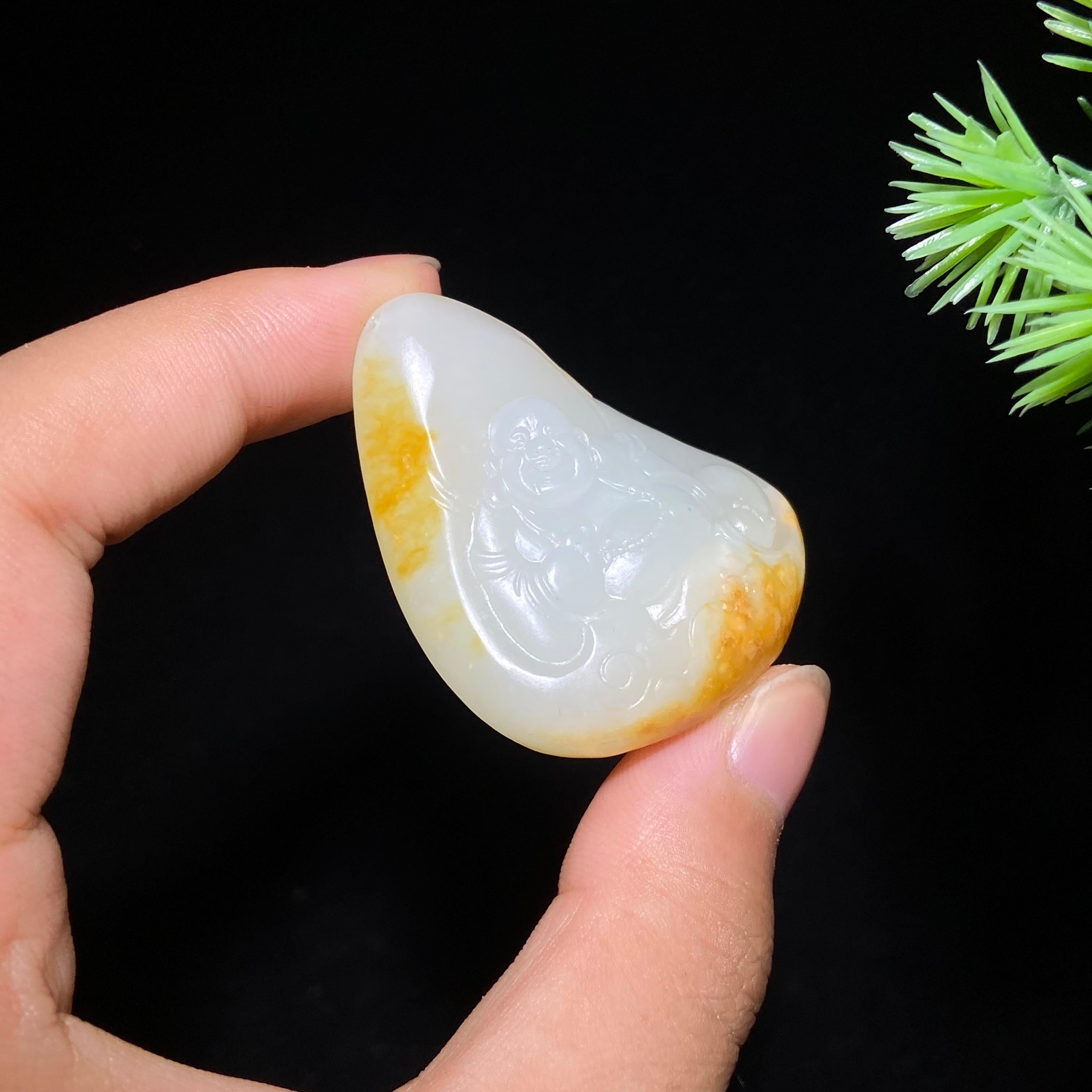 和田玉籽料佛公（29.3g）