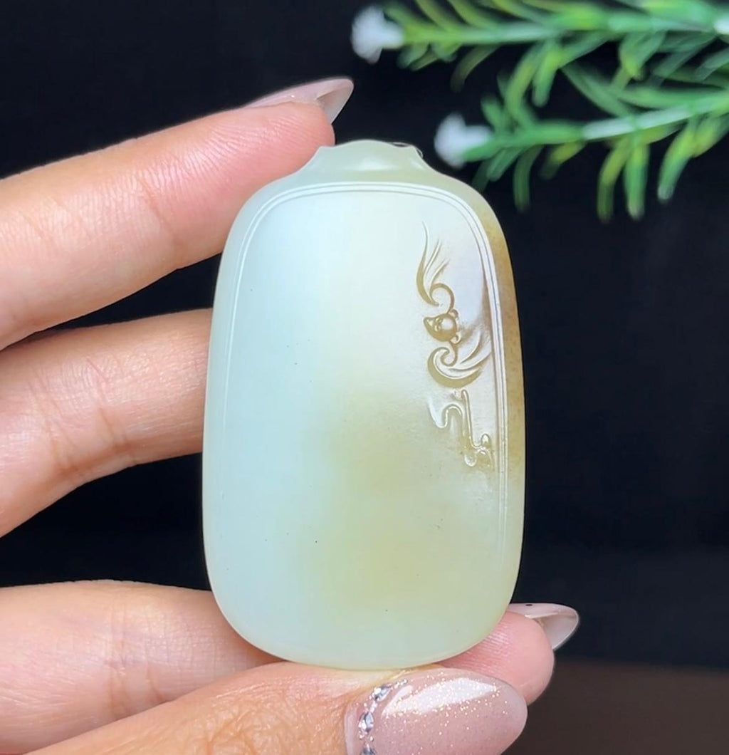 和田玉糖白福在眼前平安无事牌（47.3g）