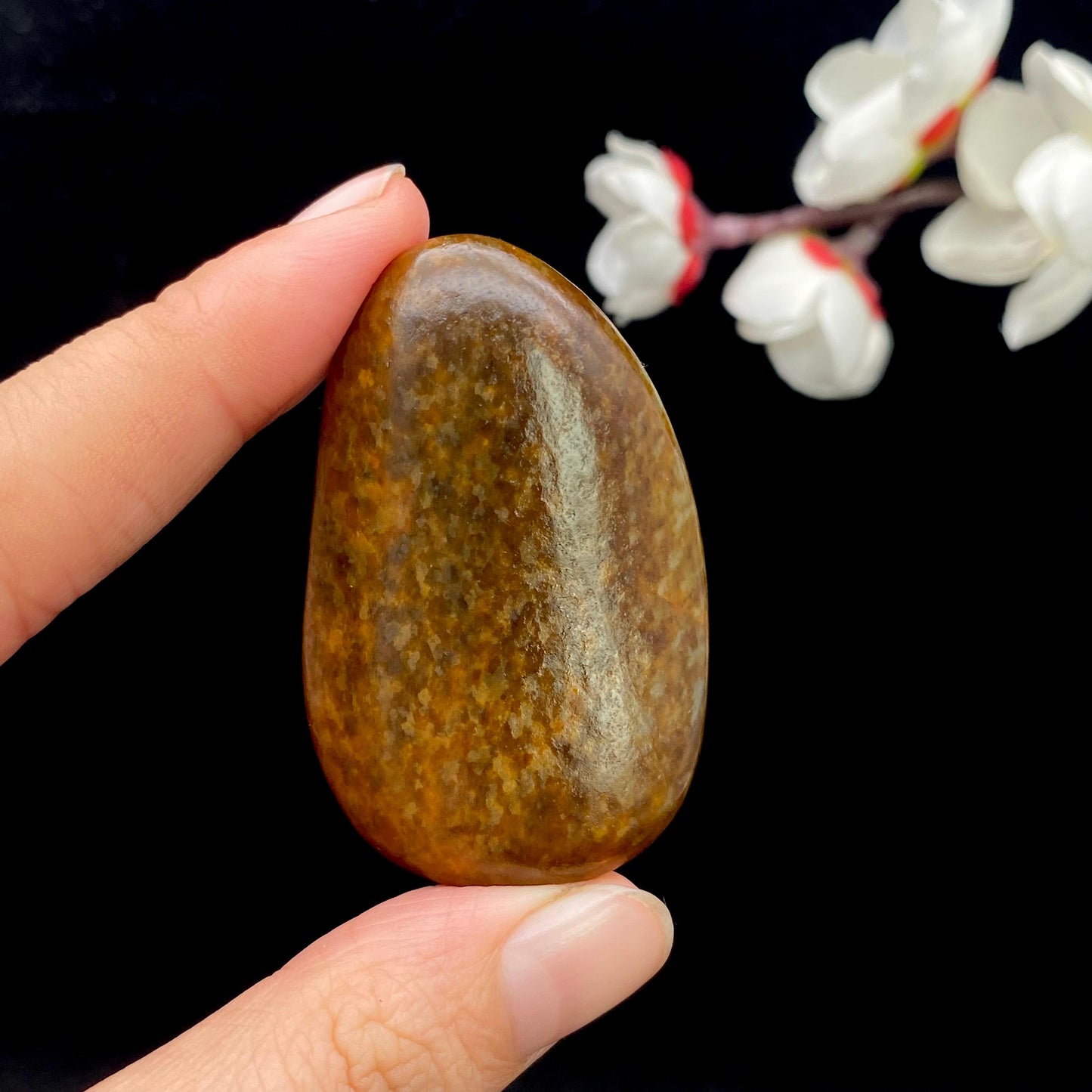 和田玉黄皮籽料挂件（33g）