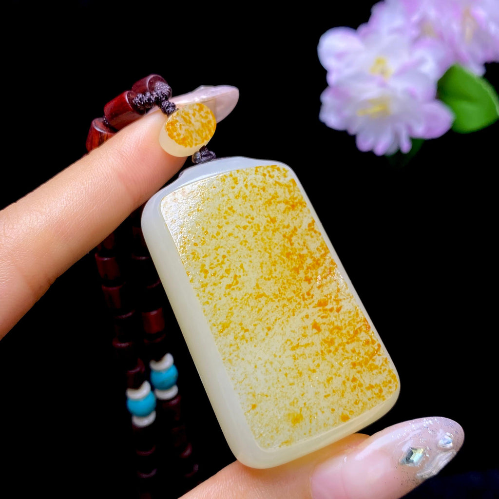 和田玉籽料无事牌（49.2g）