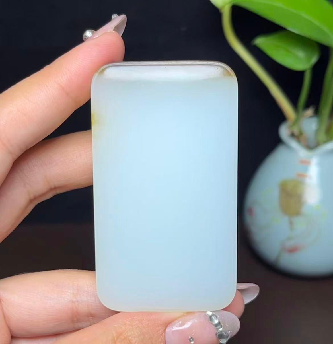 和田羊脂天地一口糖平安无事牌（72.1g）