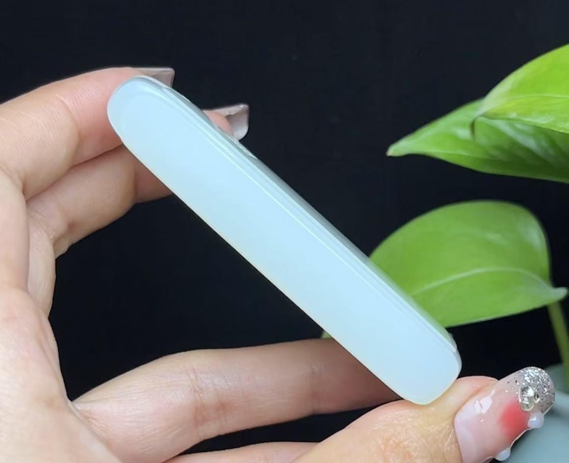 和田玉高品质羊脂玉平安无事牌（95.2g）