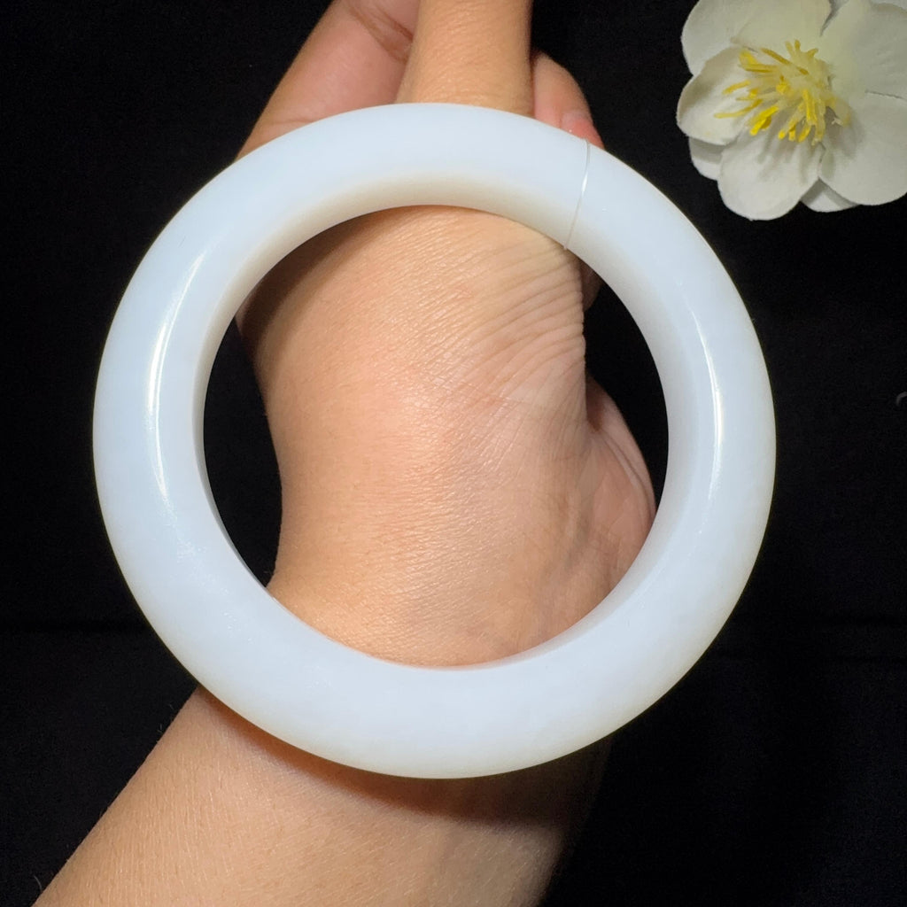 和田玉精品白玉手镯（80.8g）