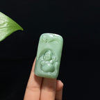 高品质和田玉山料碧玉粉青佛公（24.6g）