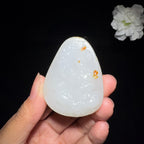 和田玉籽料观音（52.8g）