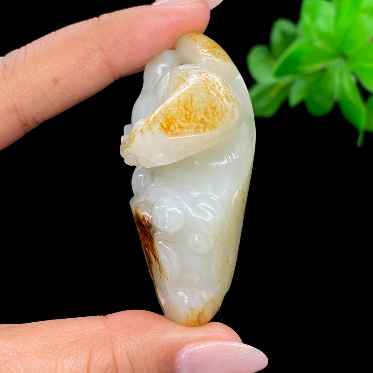 和田玉籽料【马上封侯】手把件（64.7g）
