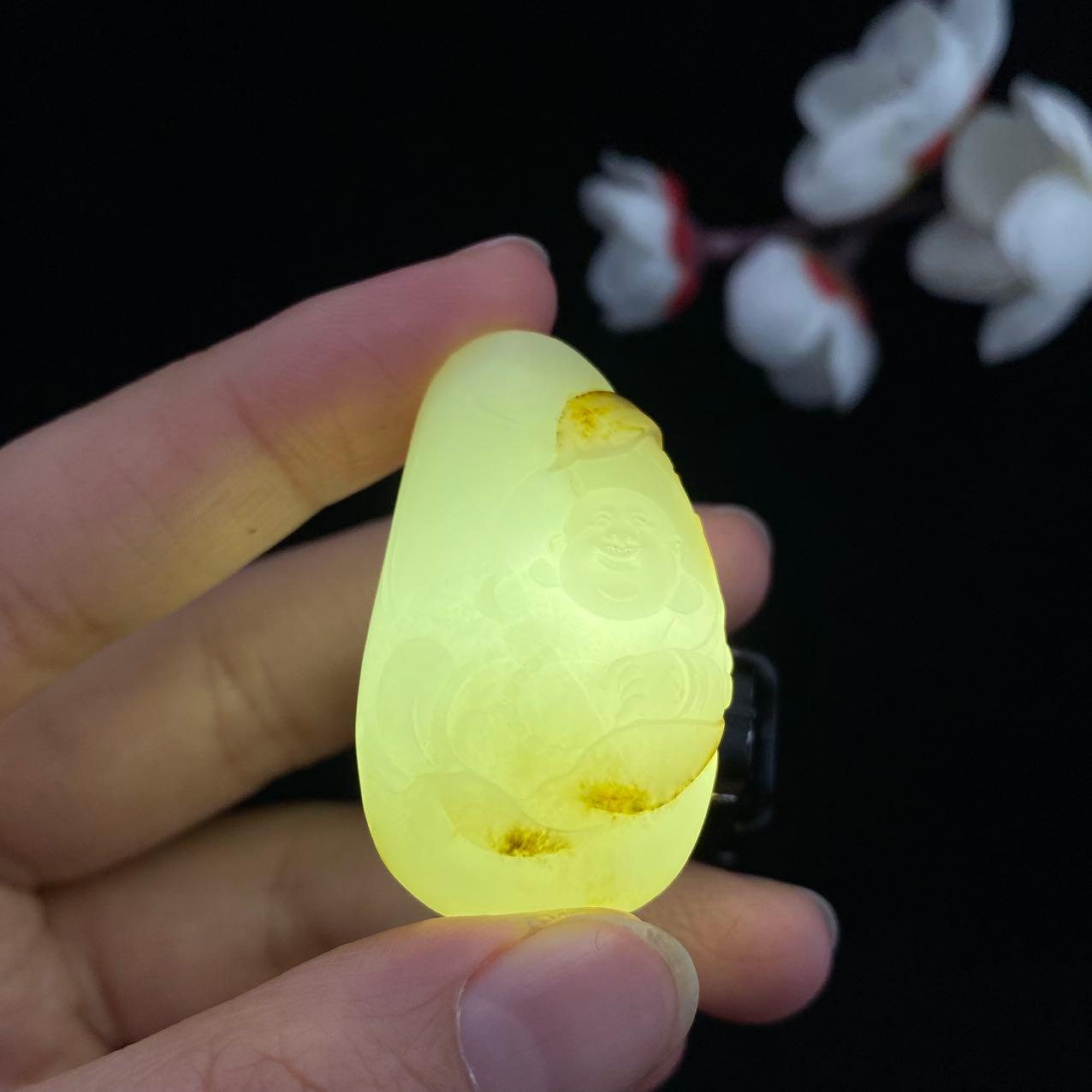 和田玉-白玉籽料【佛公】（23.2g）