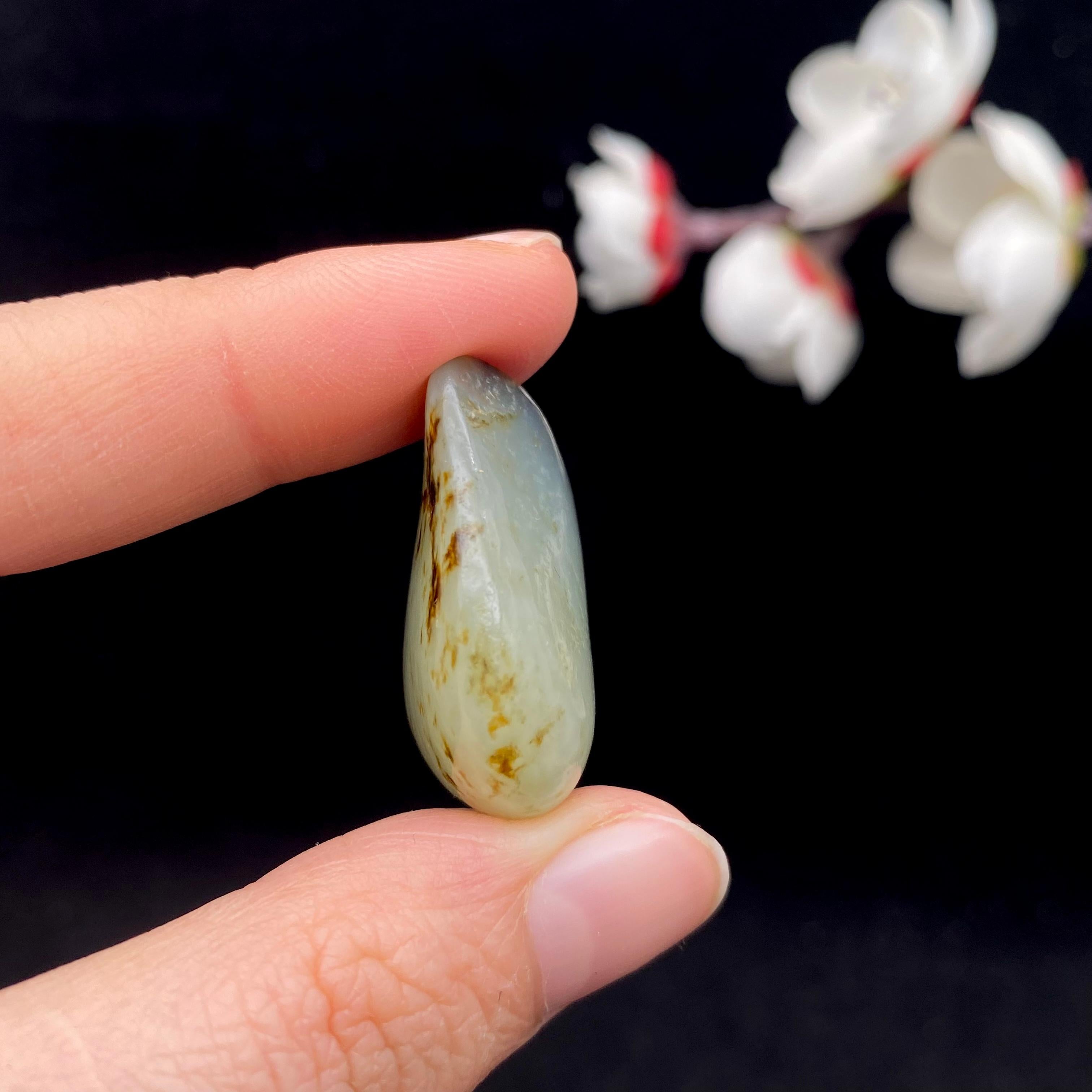 和田玉聚黑皮籽料（12.4g）