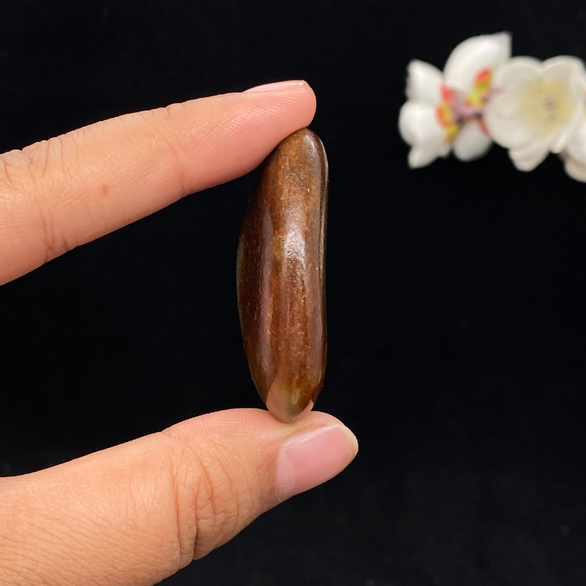 和田玉红沁皮籽料挂件（30.7g）