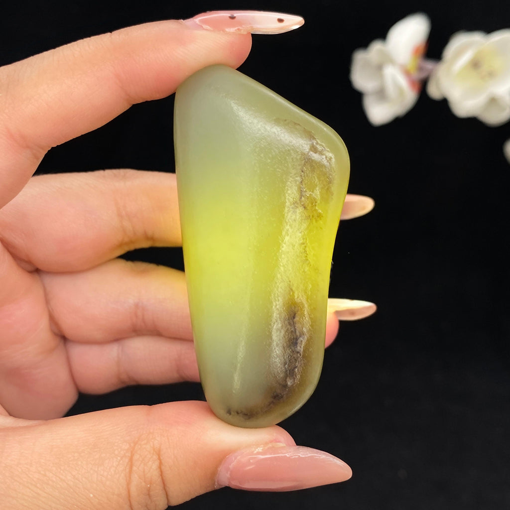 和田玉秋梨皮籽料手把件（72.2g）