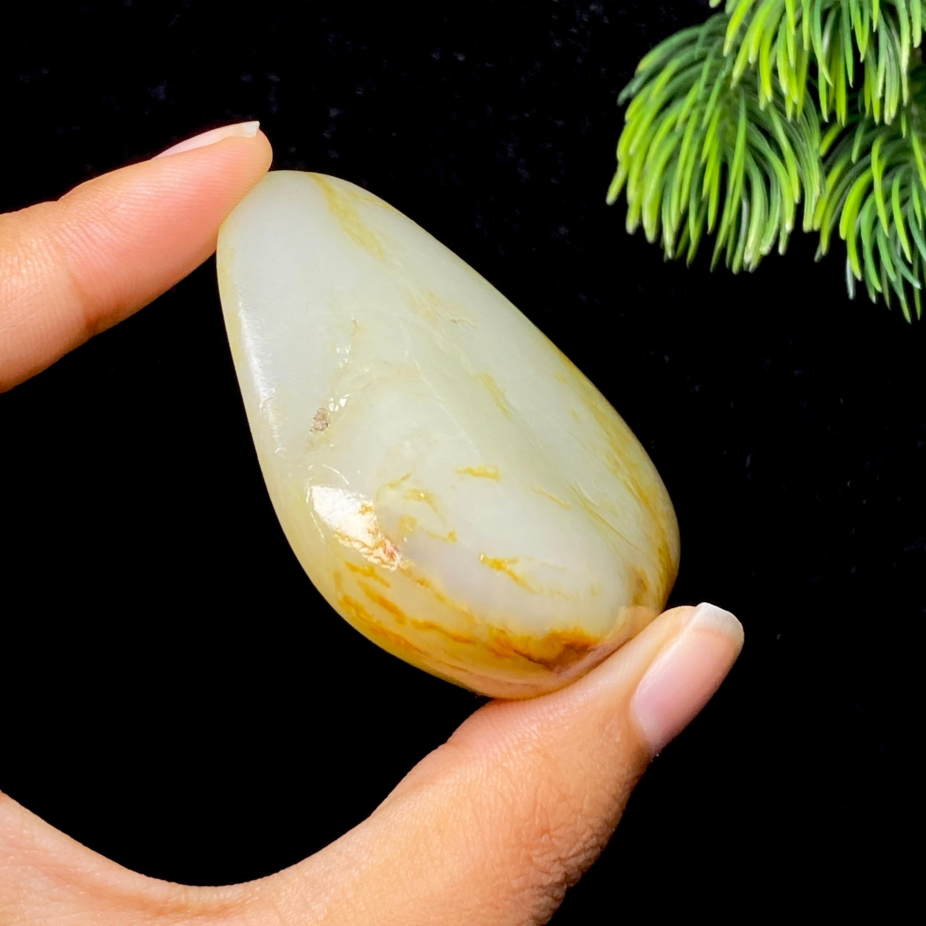 和田玉洒金皮籽料（96.62g）