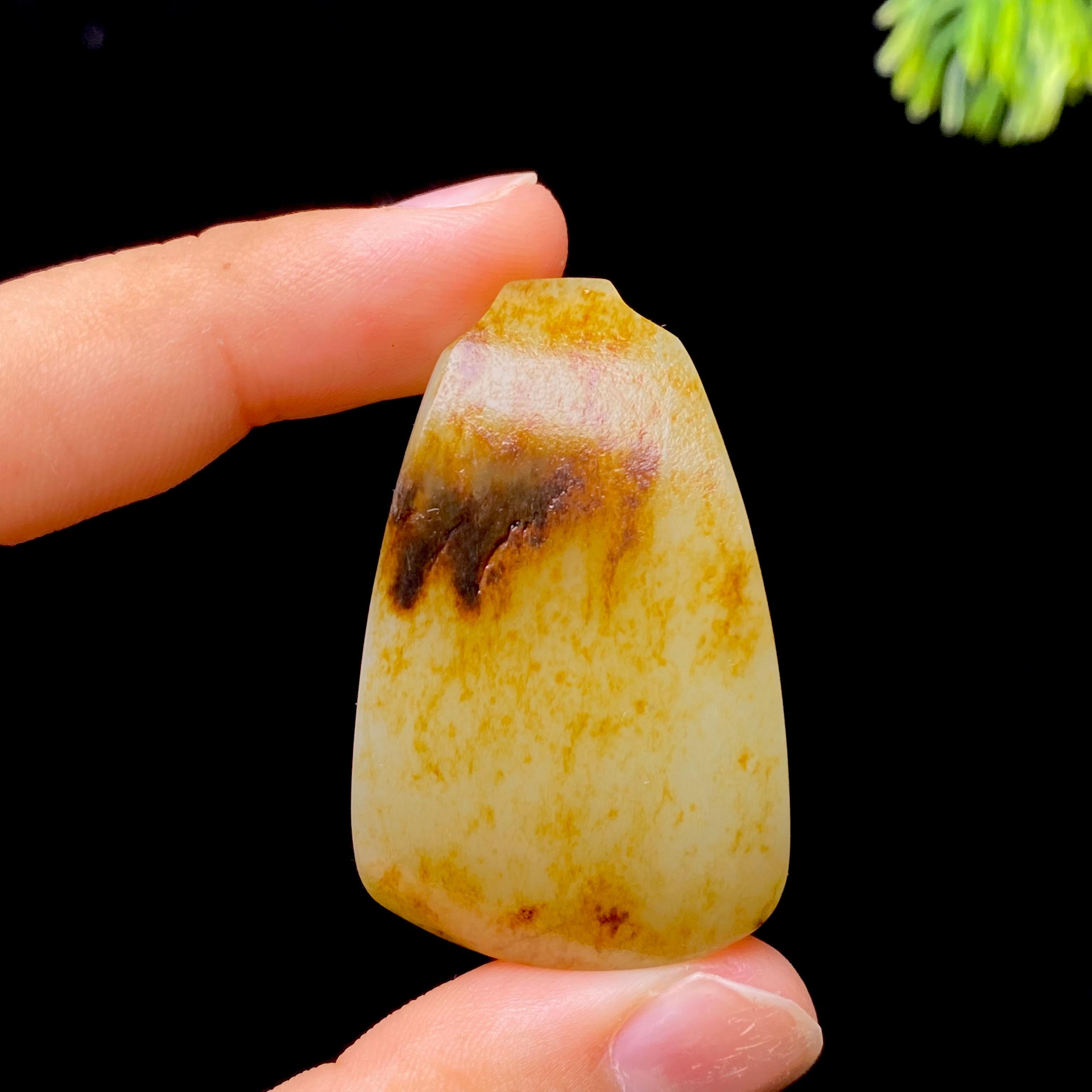 和田玉籽料无事牌（27.3g）