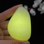 和田玉青白玉籽料原石（106.9g）