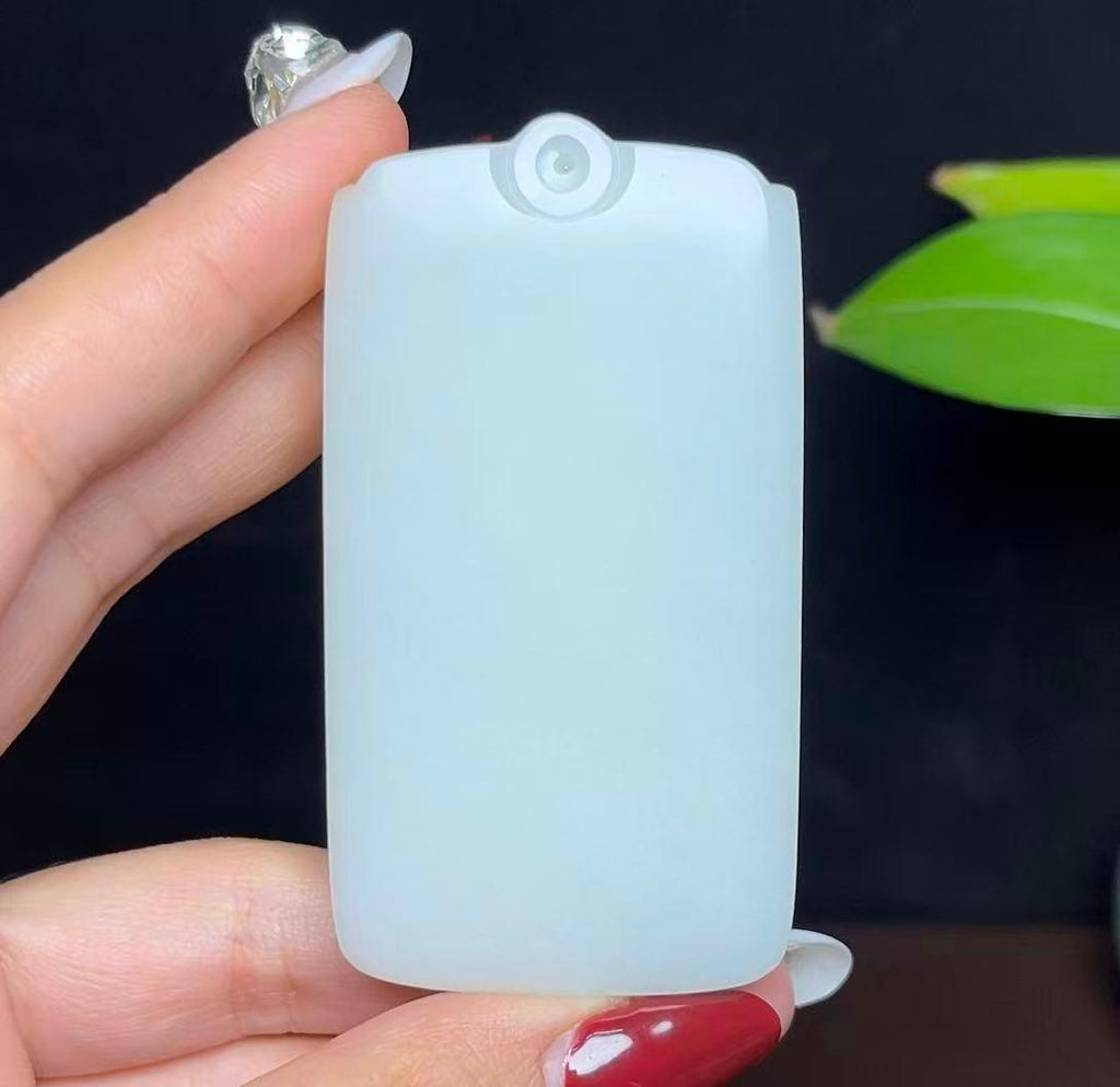 新疆和田玉且末料羊脂玉福字平安无事牌（87.3g）