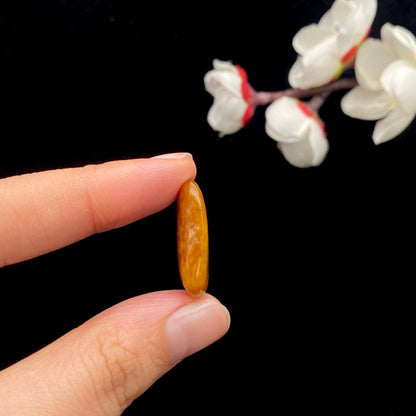和田玉黄沁皮籽料原石（3.3g）