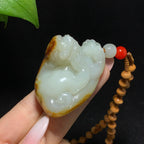收藏级和田籽料洒金皮白玉貔貅回头手把件（80.3g）