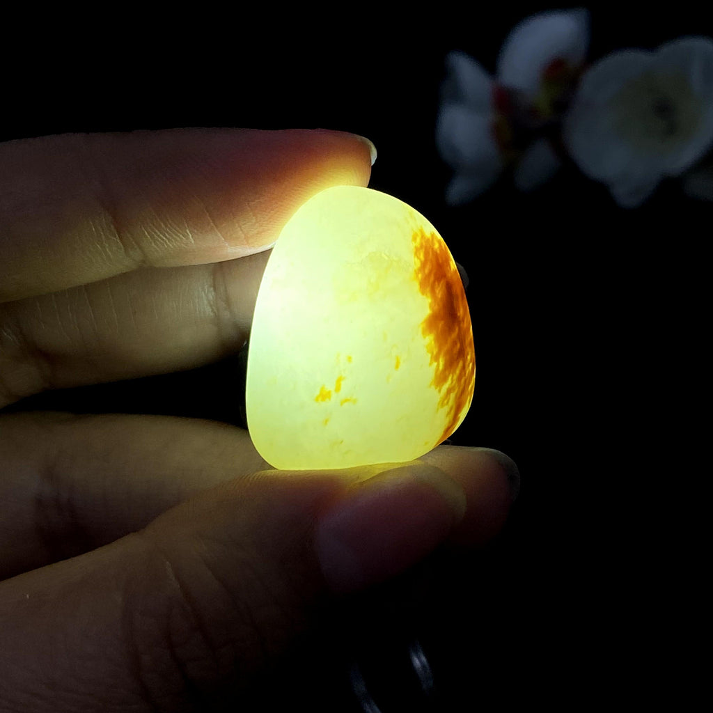 秒杀和田玉聚黄皮籽料（12g）