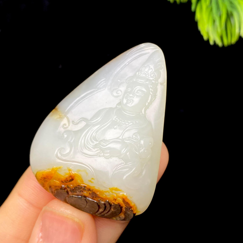 和田玉籽料观音（27.4g）