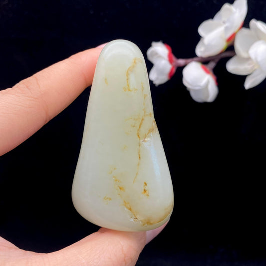 和田玉洒金皮籽料原石（138.3g）