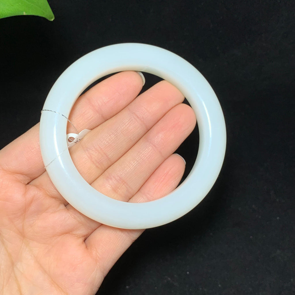 收藏级和田山料羊脂白玉手镯（71.0g）