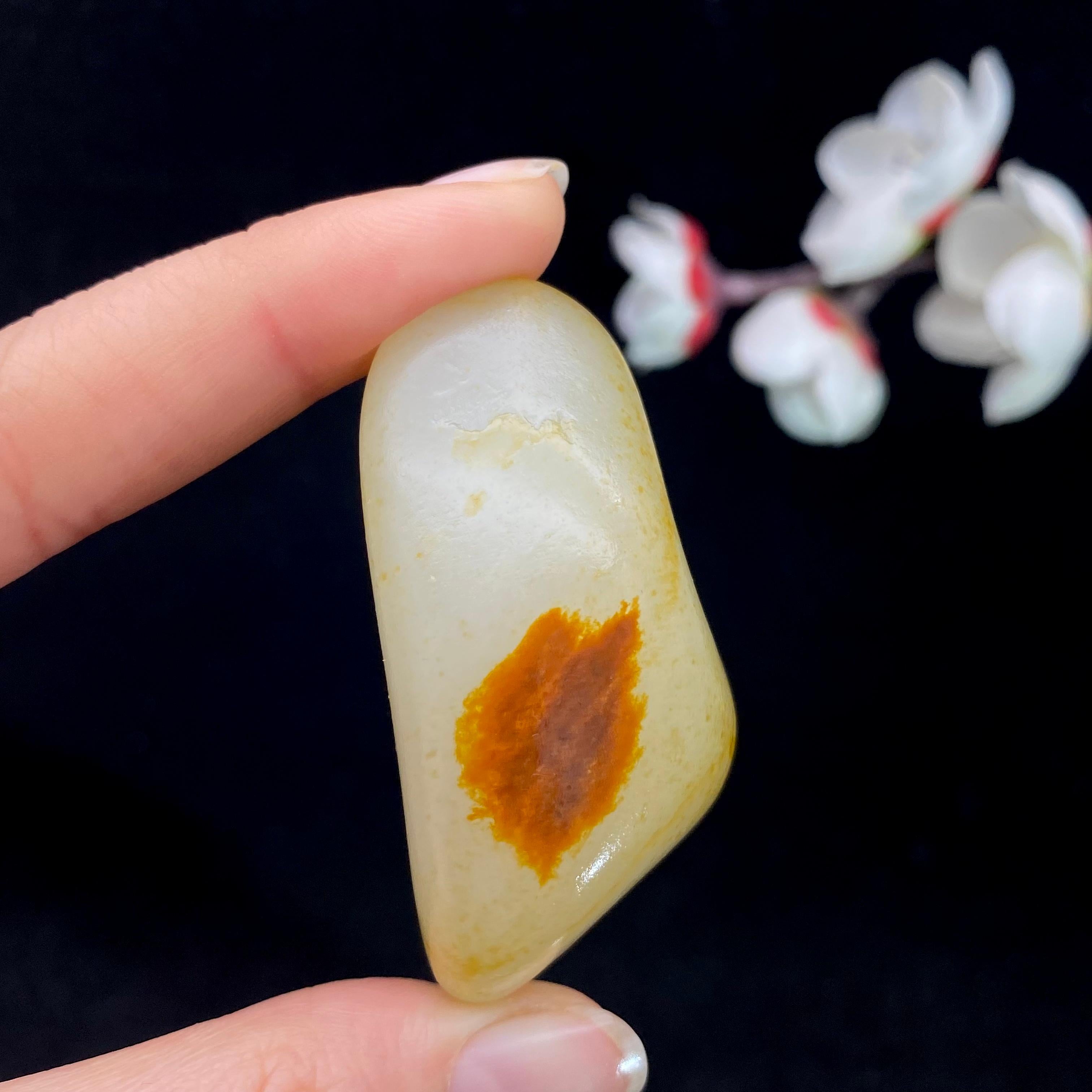 和田玉洒金皮籽料大挂件（62.9g）