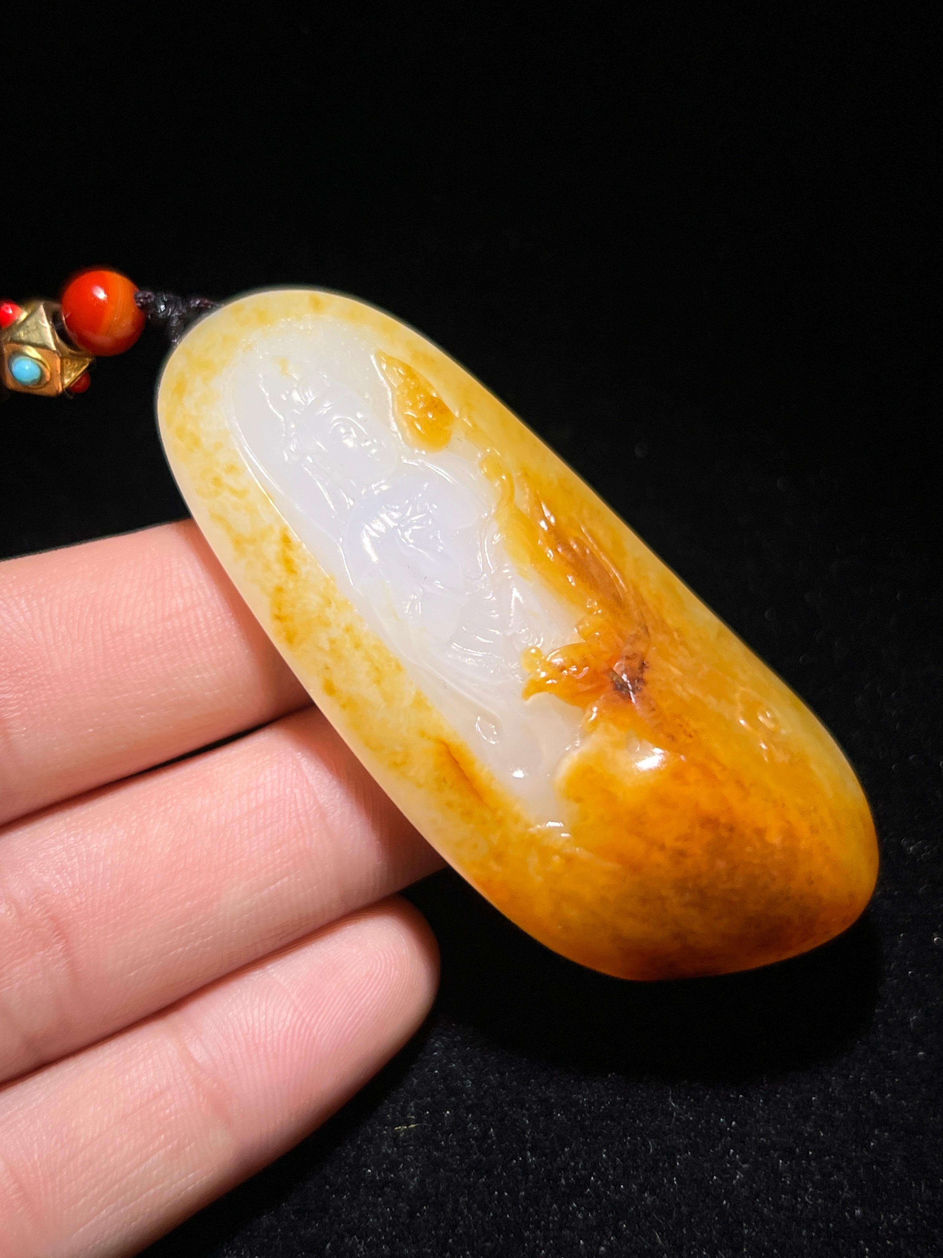 和田玉籽料观音（51.2g）