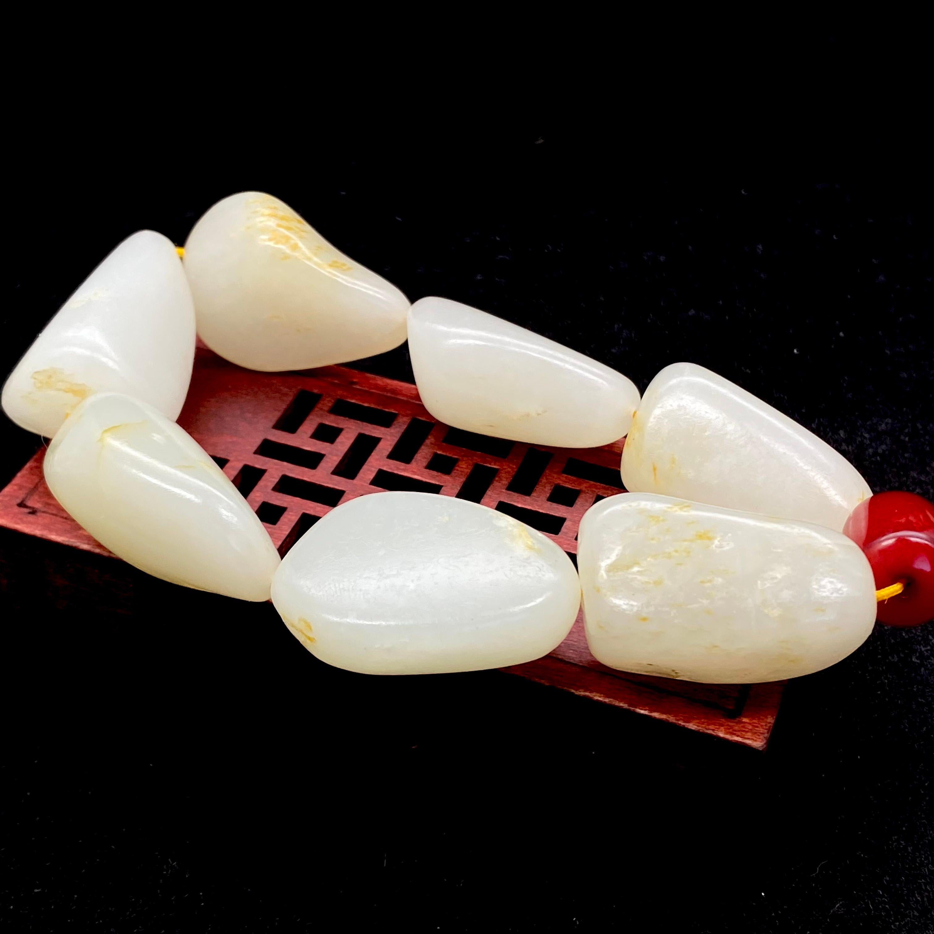 和田玉洒金皮【精品手串】（119.3g）