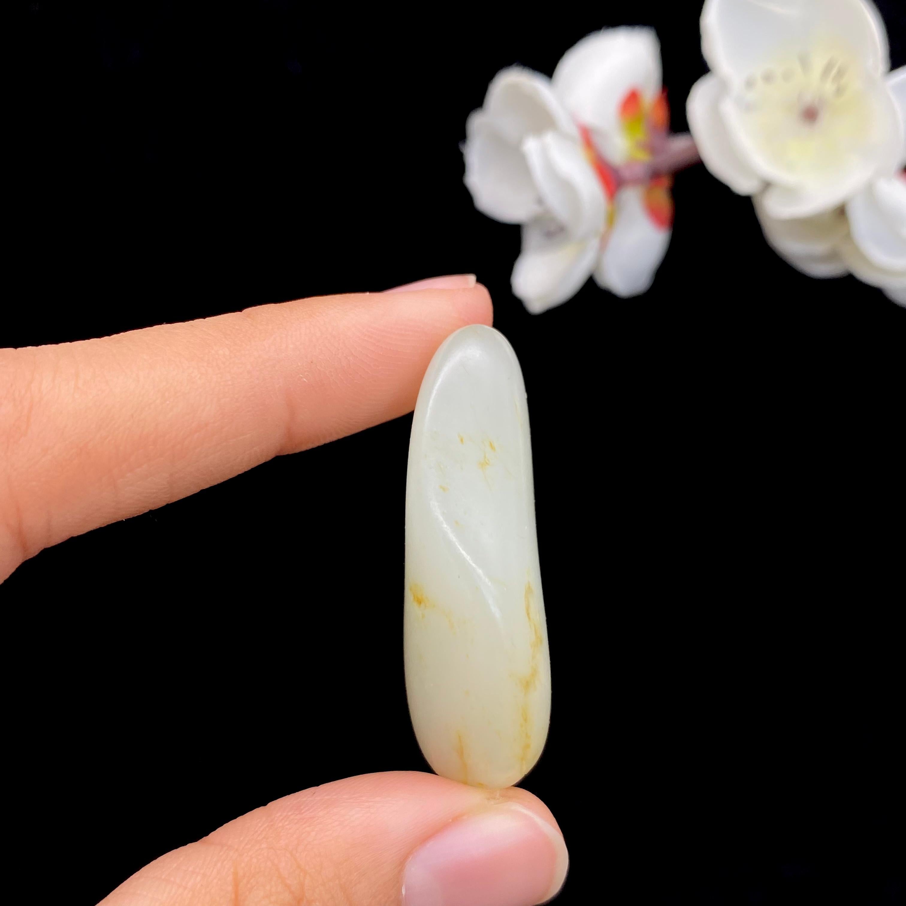 和田玉洒金皮籽料原石（27.3g）