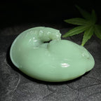 和田玉碧玉粉青马到成功手把件（107.8g）