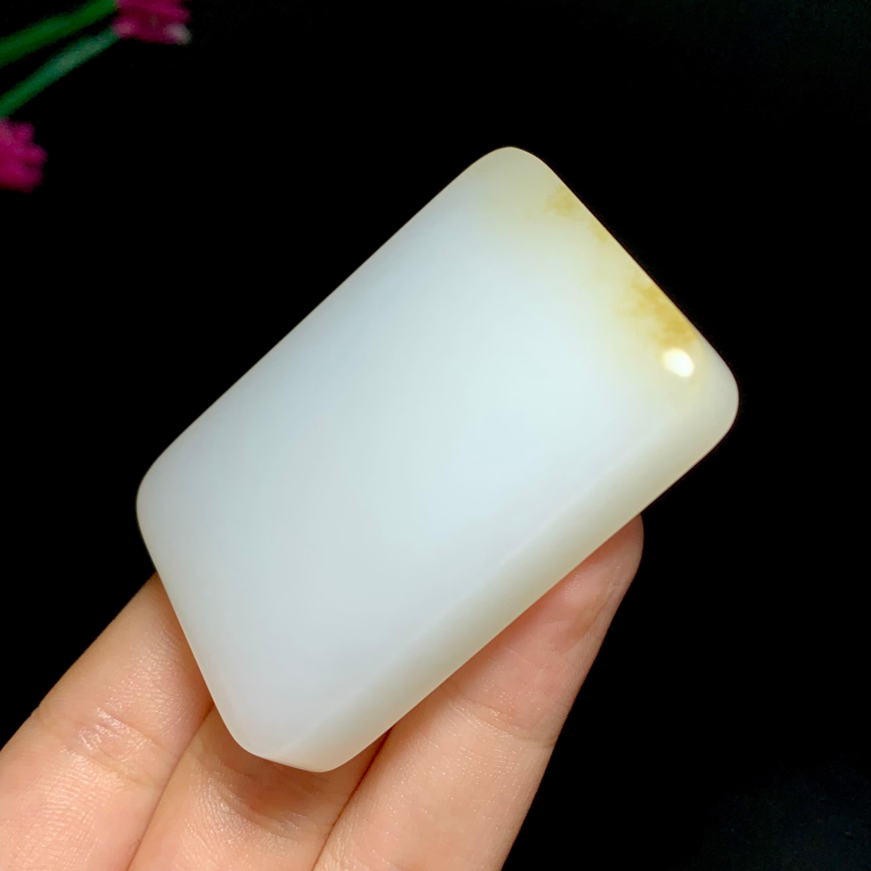 精品新疆糖白玉平安无事牌（78.8g）