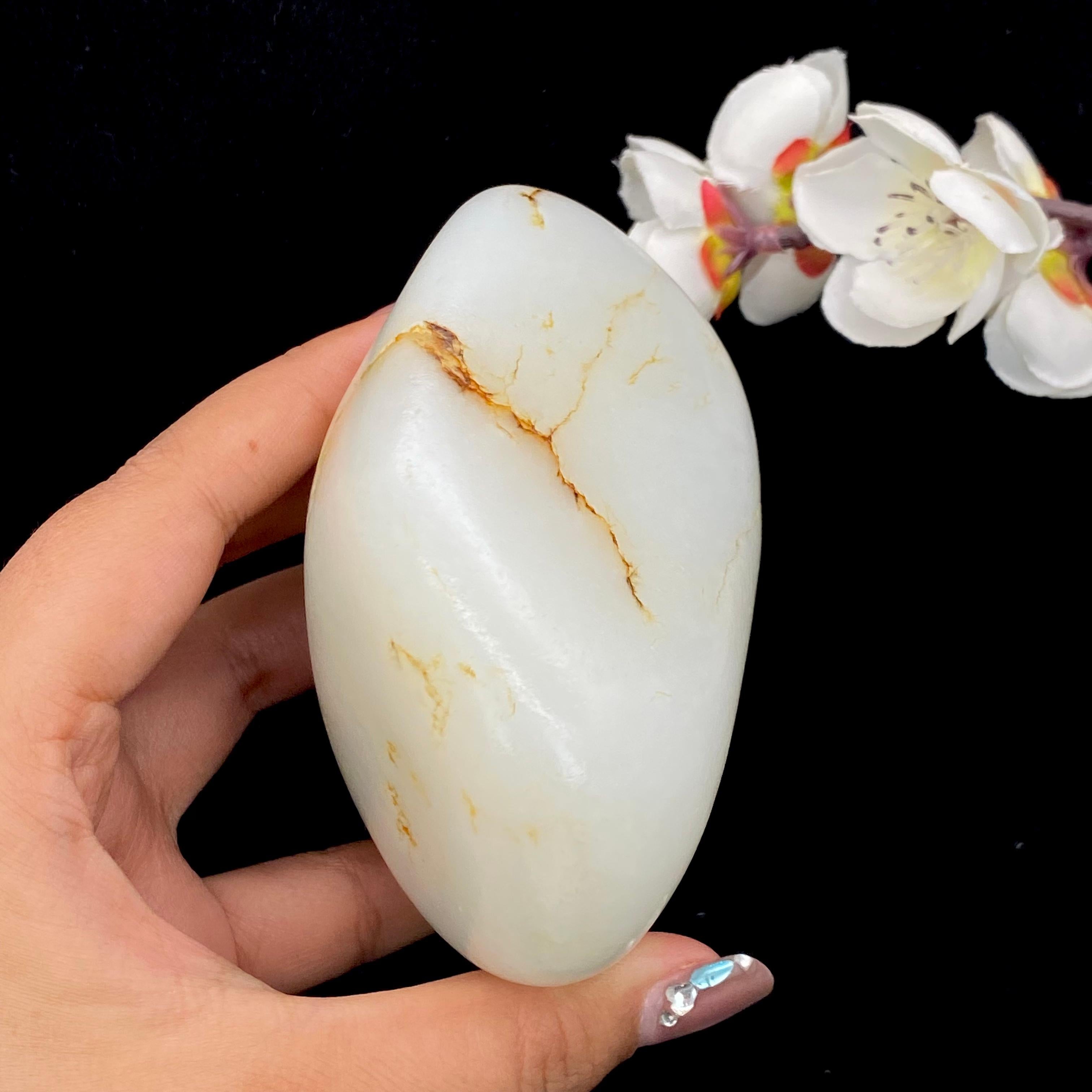 和田玉洒金皮籽料原石（623.8g）