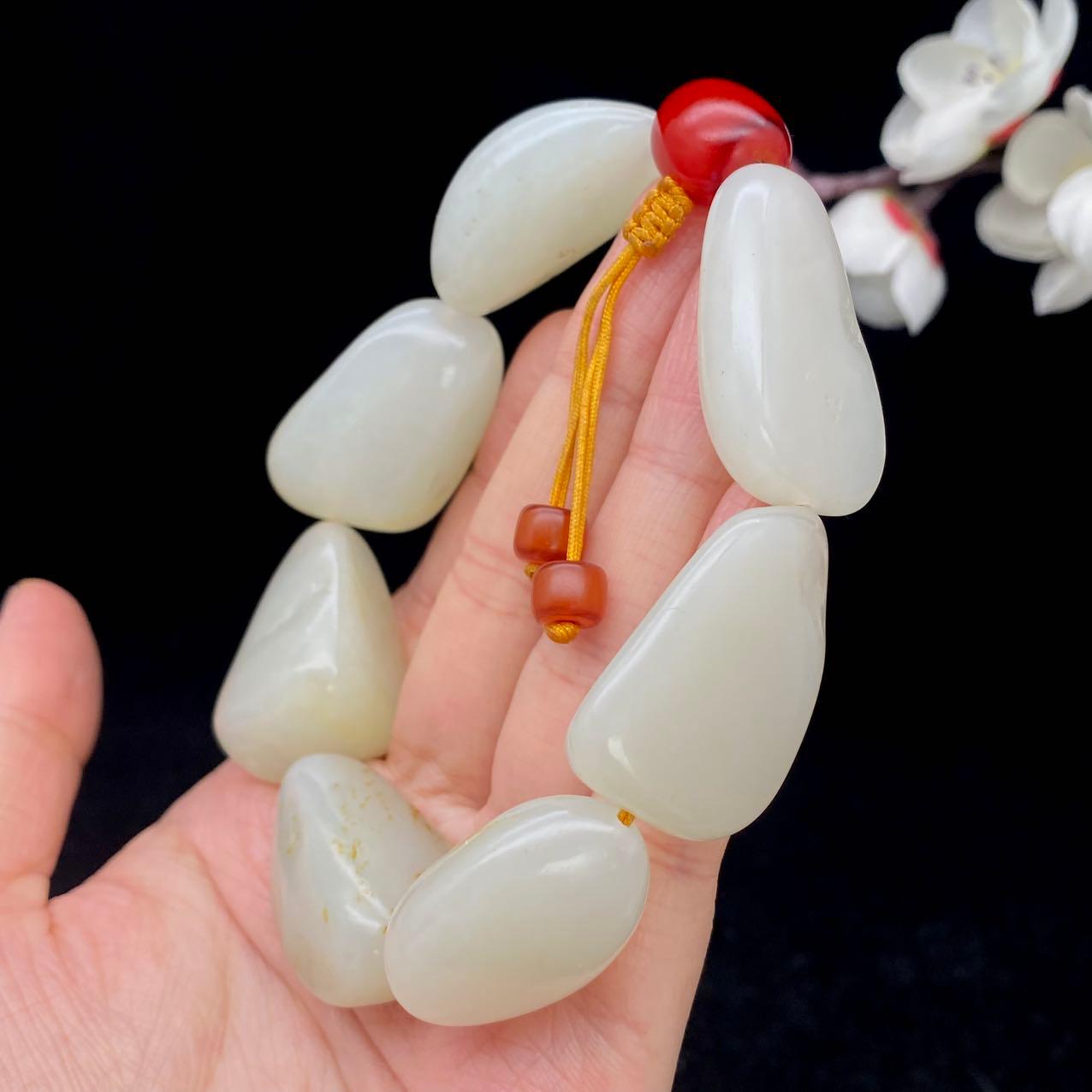 和田玉洒金皮籽料【精品手串】（94.9g）