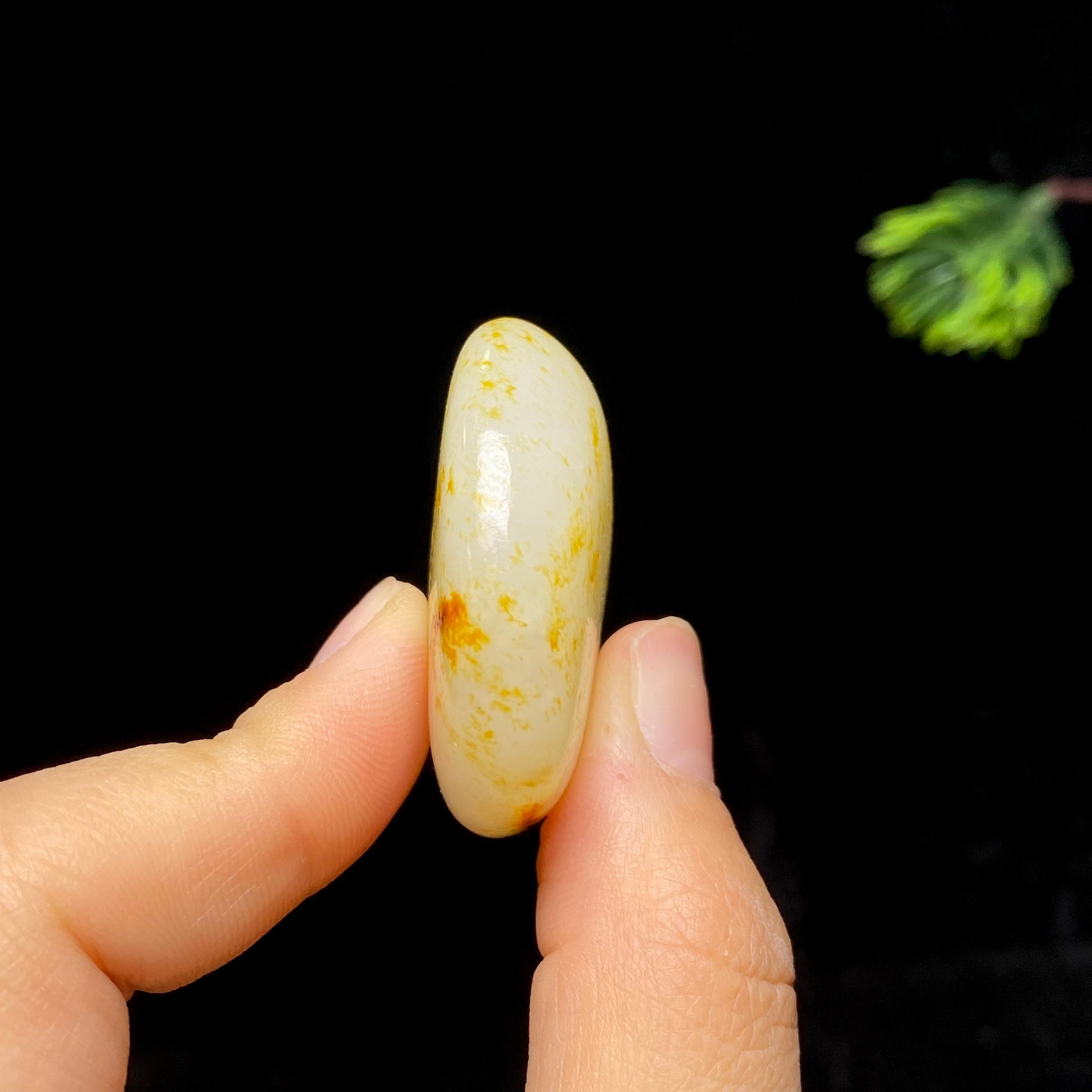 和田玉洒金皮籽料（31.5g）