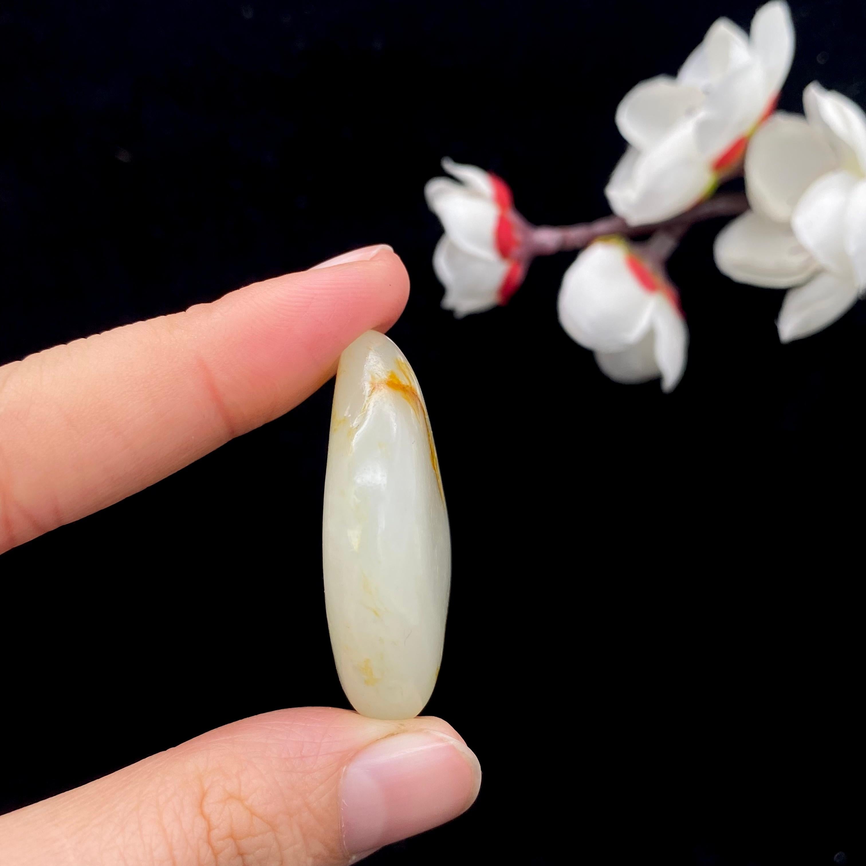 和田玉洒金皮籽料原石（16.9g）