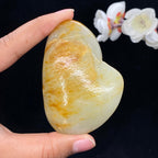 和田玉黄皮籽料手把件（135.3g）