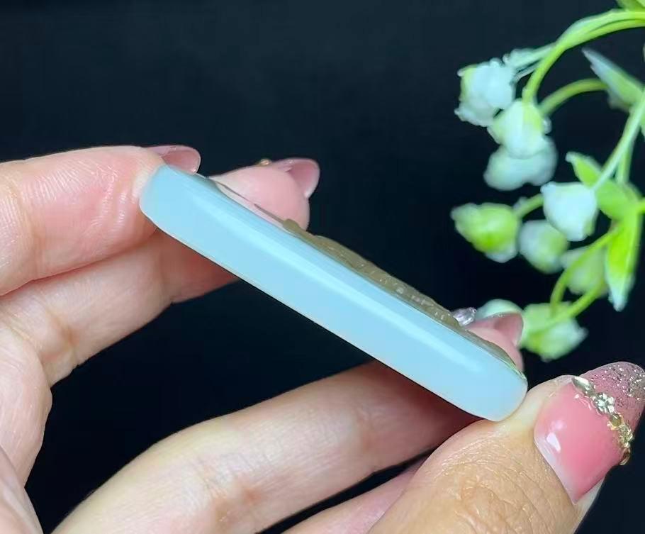 和田玉糖白羊脂玉下山虎（36.5g）