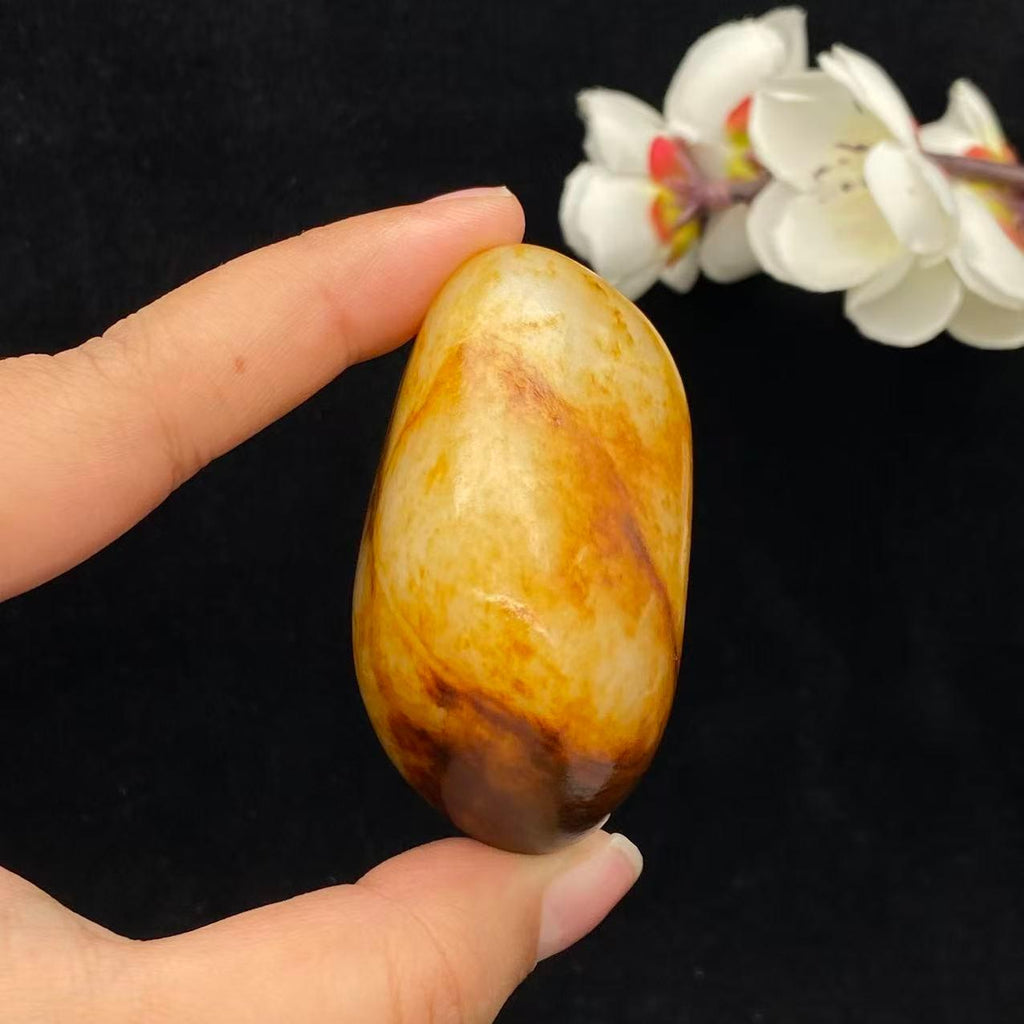 和田玉聚红皮籽料手把件（120.9g）