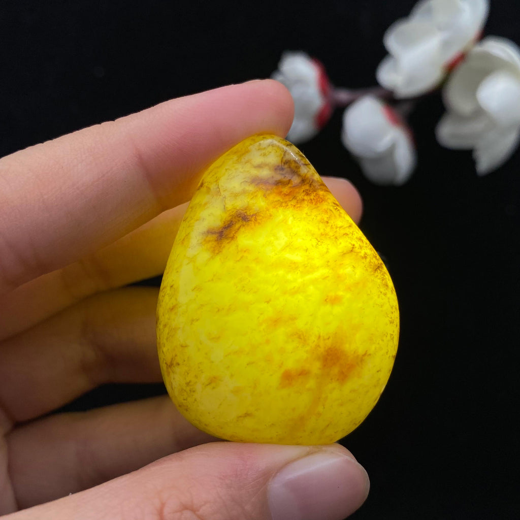 和田玉秋梨皮籽料挂件（34.4g）