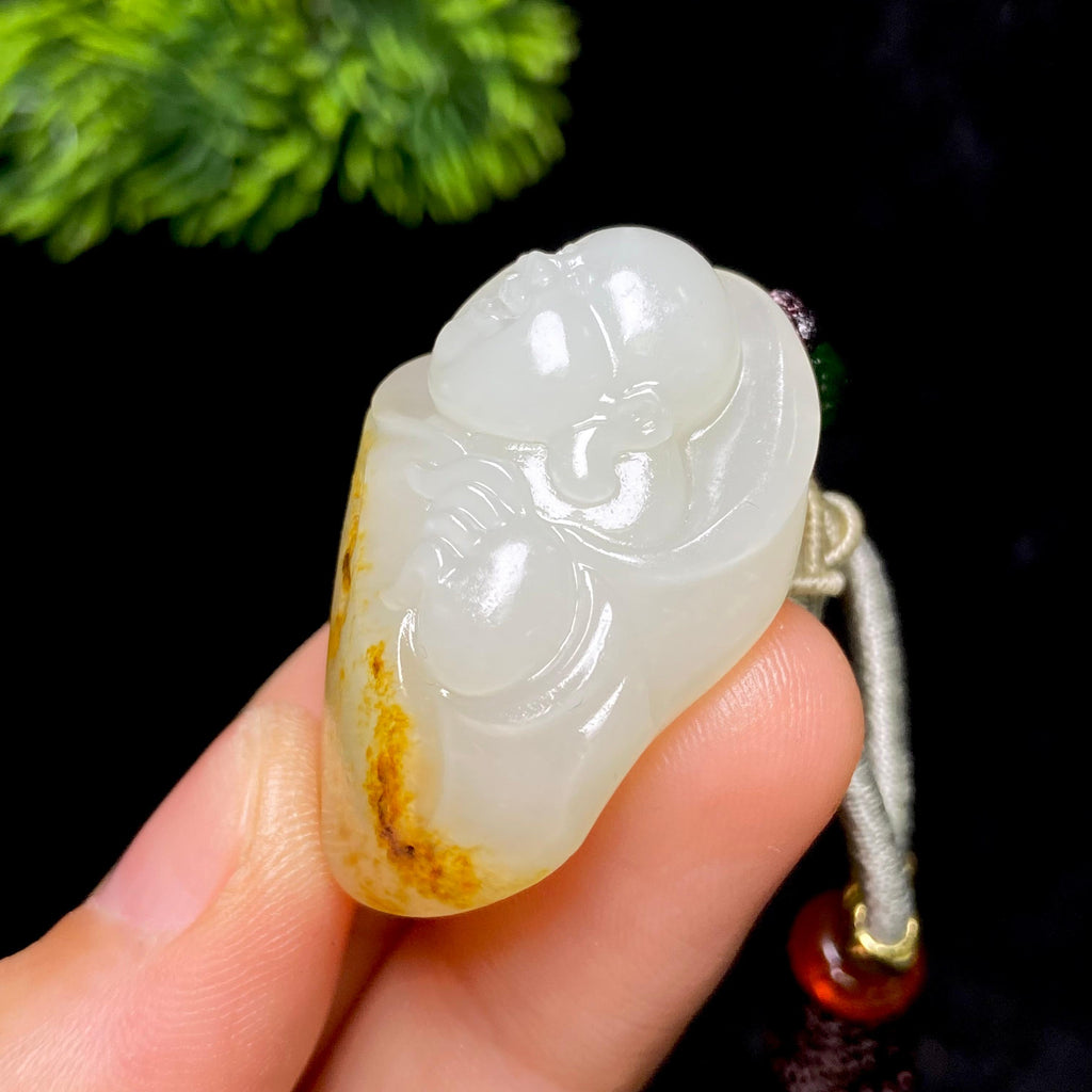 和田玉籽料佛公（18.2g）