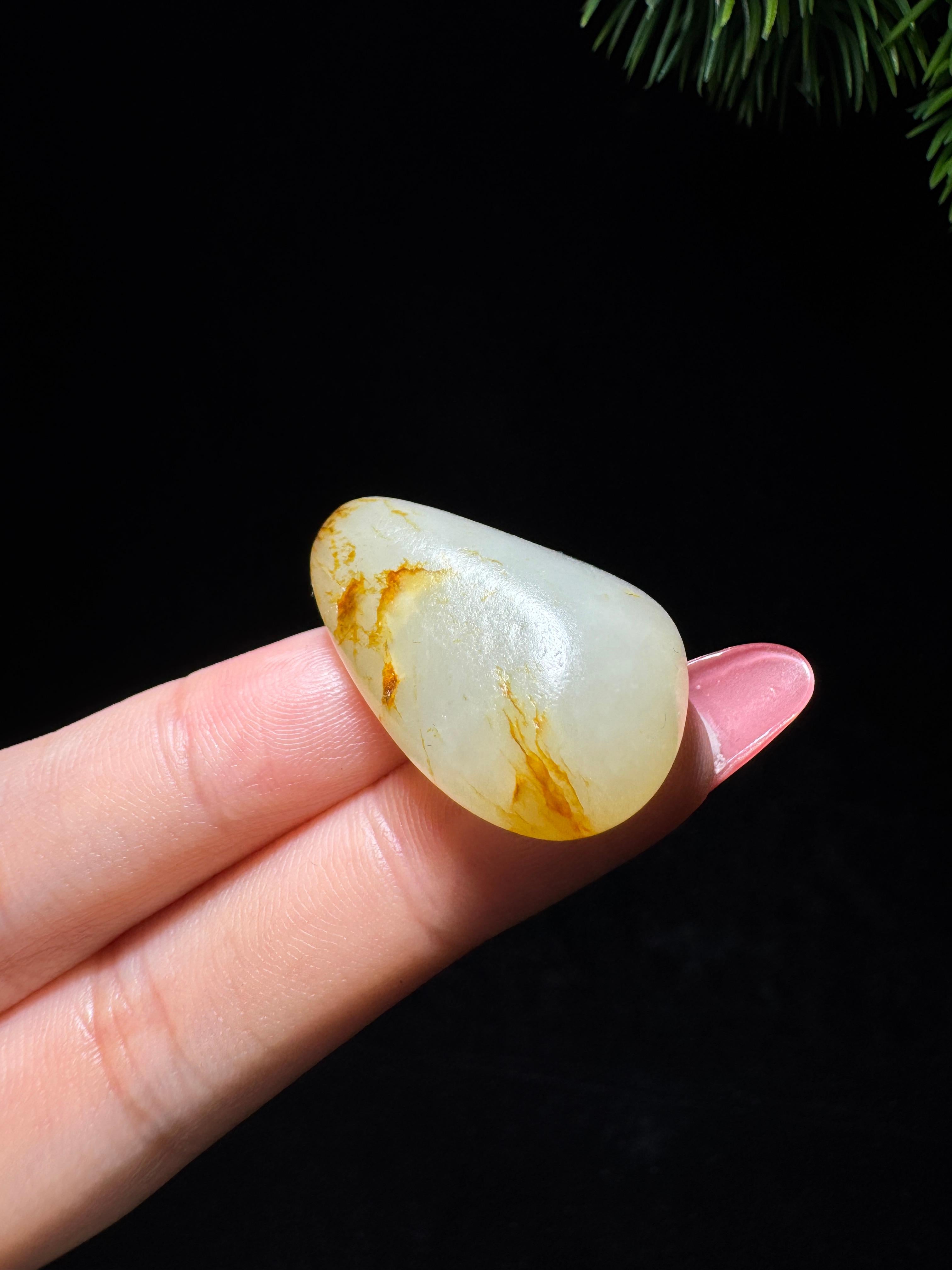 和田玉籽料（13.8g）