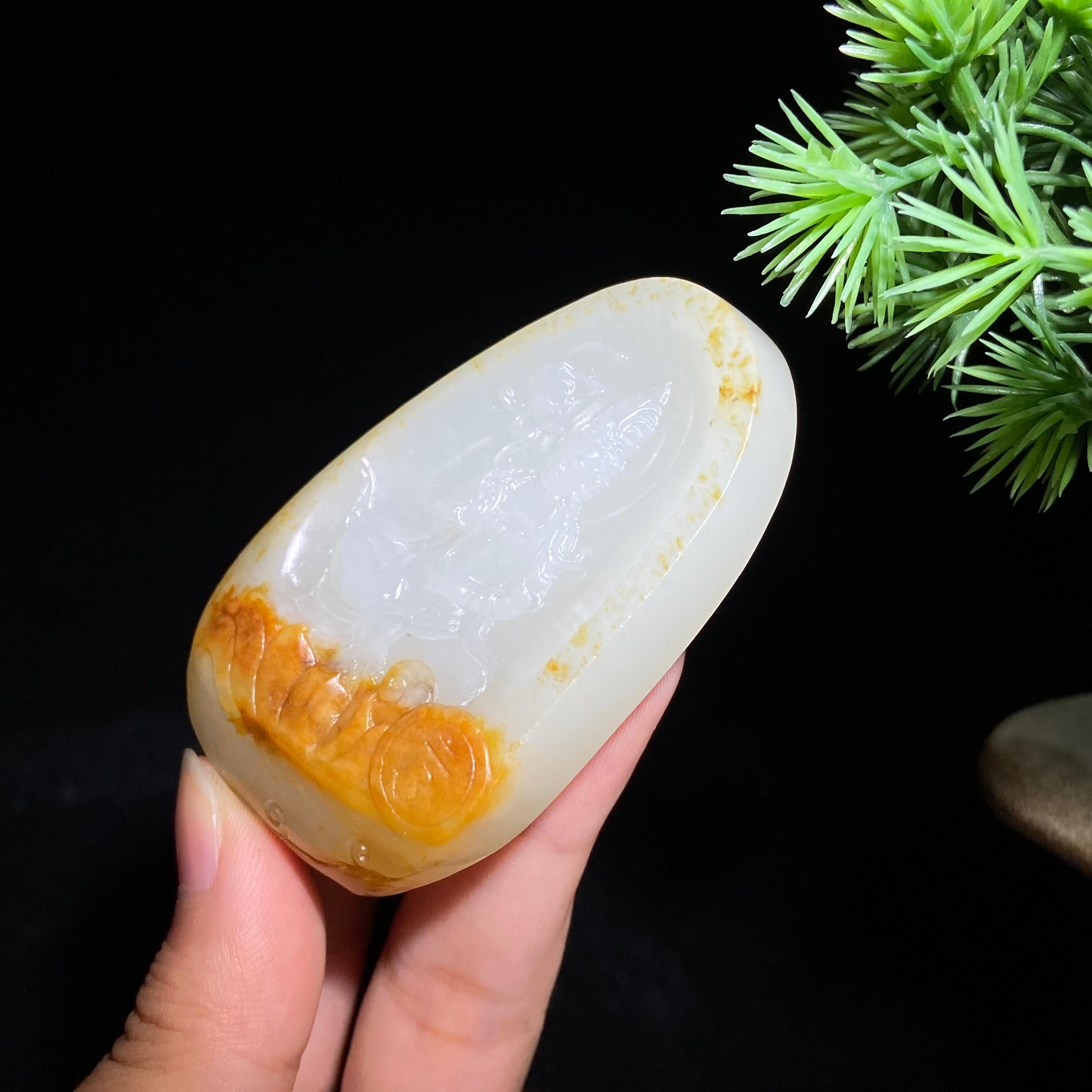 和田玉籽料观音（58.9g）