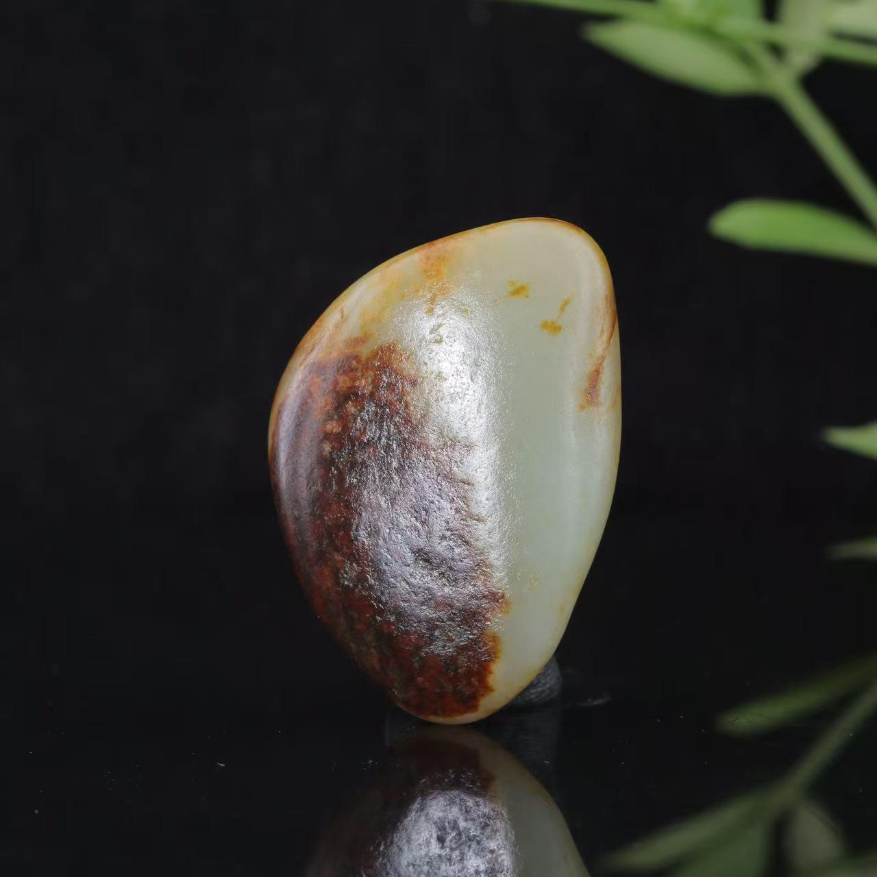 和田玉聚红皮籽料挂件（35.4g）