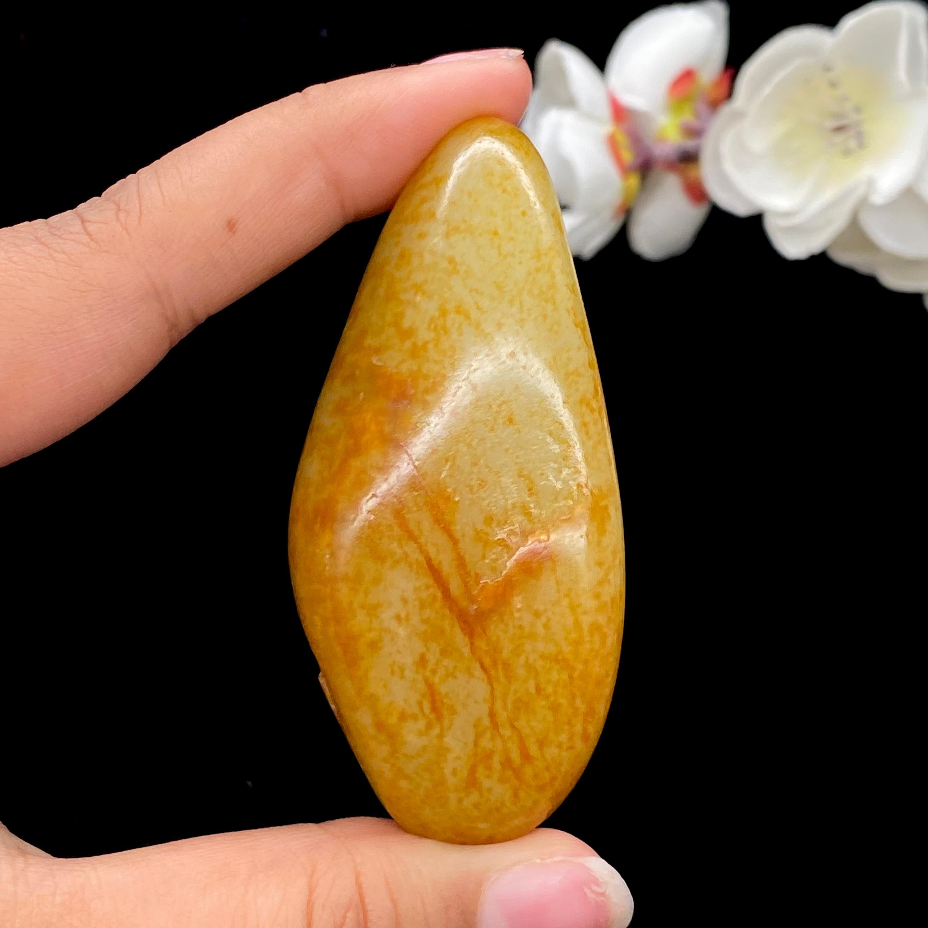 和田玉洒红皮籽料（93.1g）