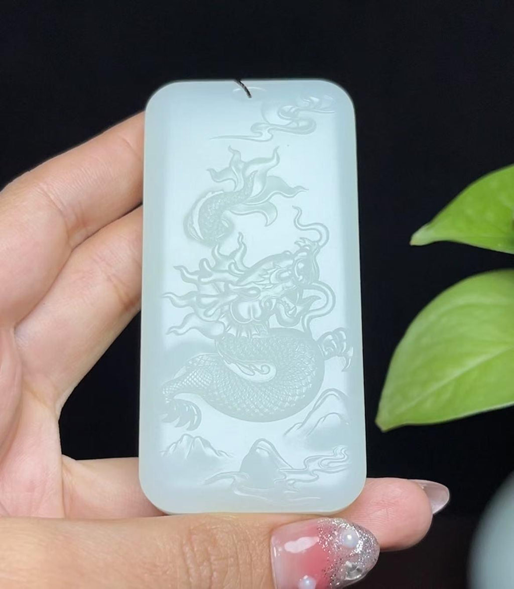 和田羊脂玉山水龙牌（105.6g）