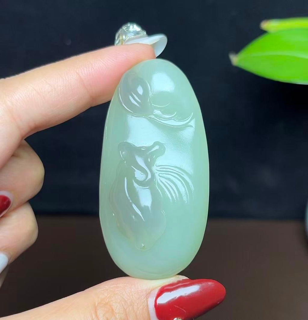 和田玉翠青烟紫生肖牛扭转乾坤（44.6g）
