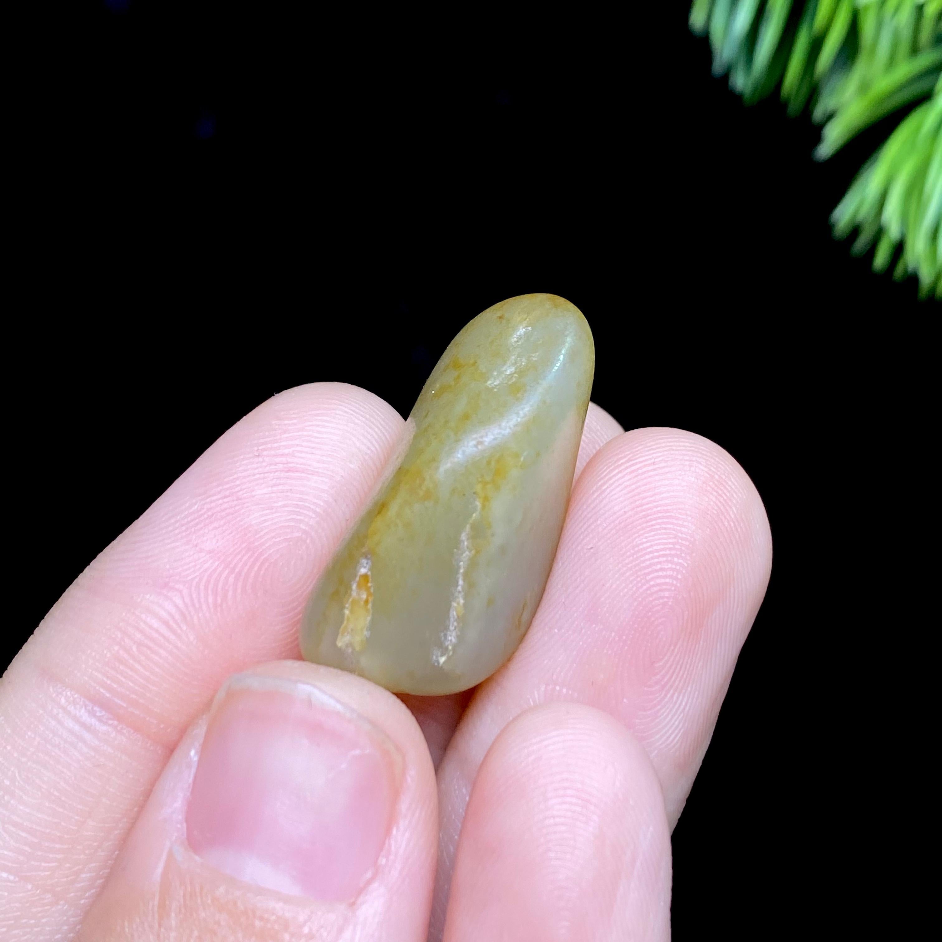 和田玉洒金皮籽料原石（6.5g）