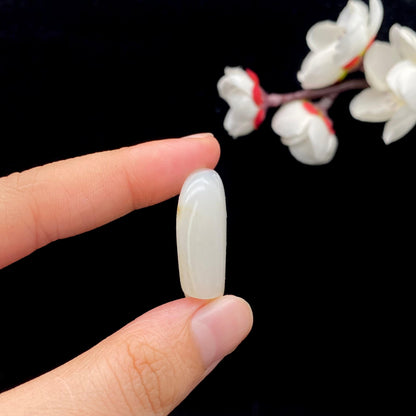 和田玉白玉籽料原石（10.7g）