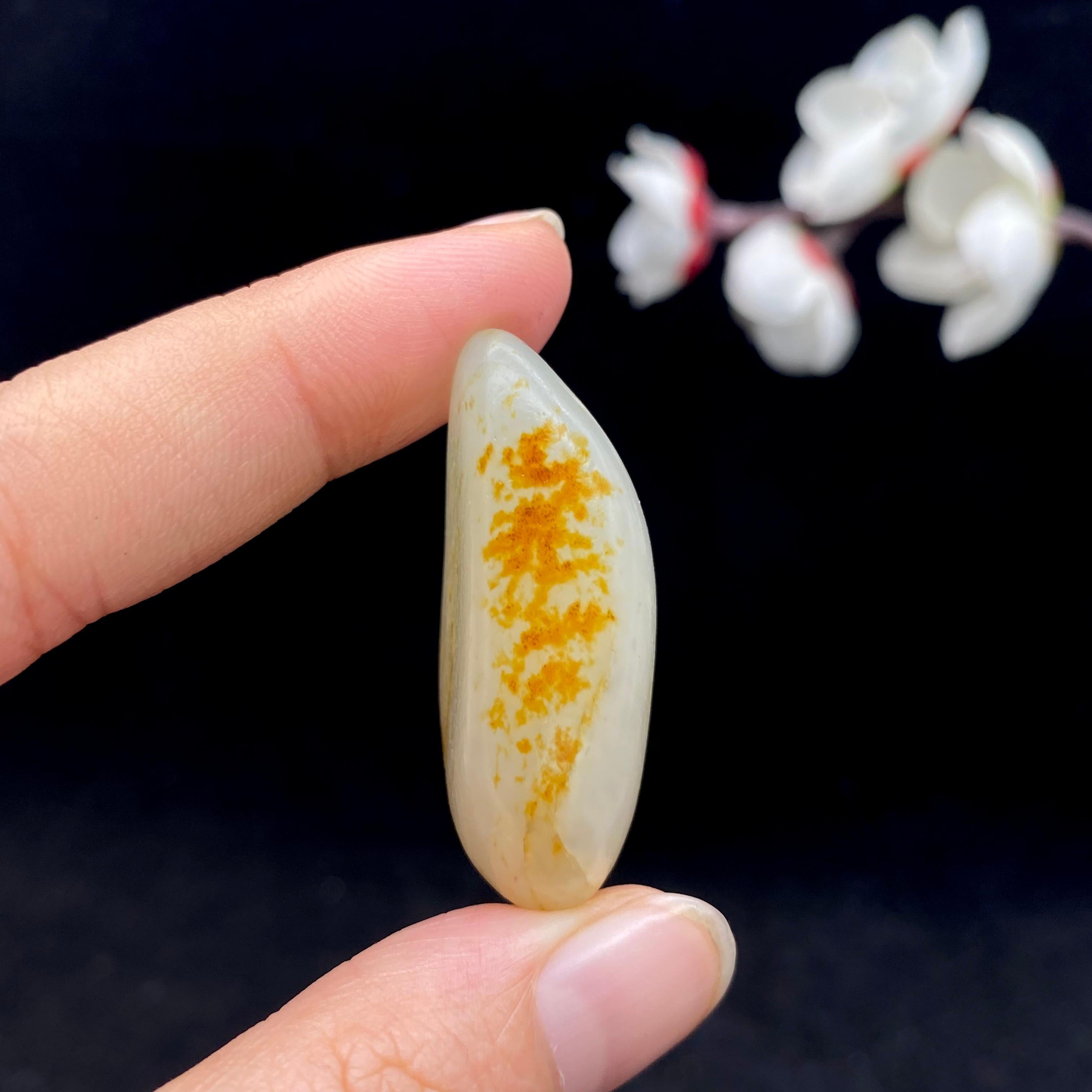 和田玉洒金皮籽料挂件（19g）