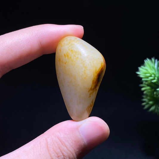 和田玉洒金皮籽料原石（15.5g）
