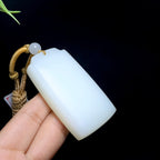 高品质和田羊脂白玉无事牌（72.5g）